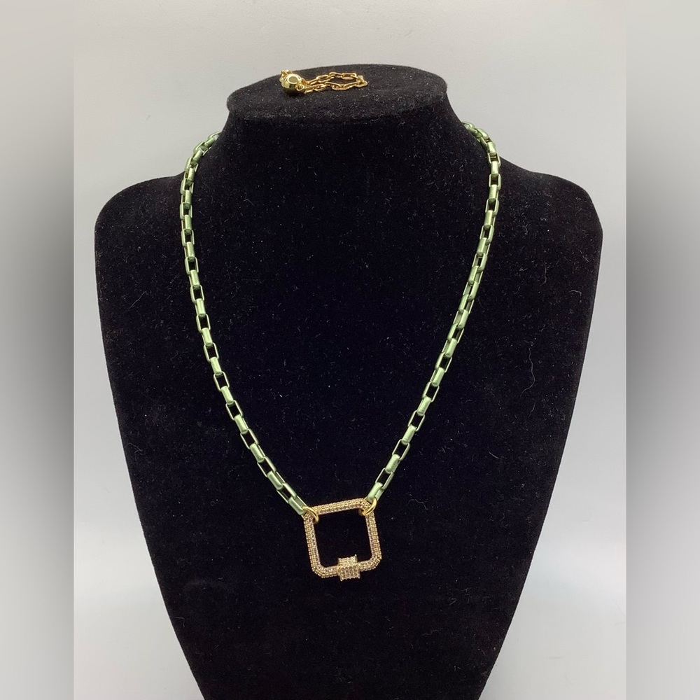 Astrid Necklace - Picture 2 of 8